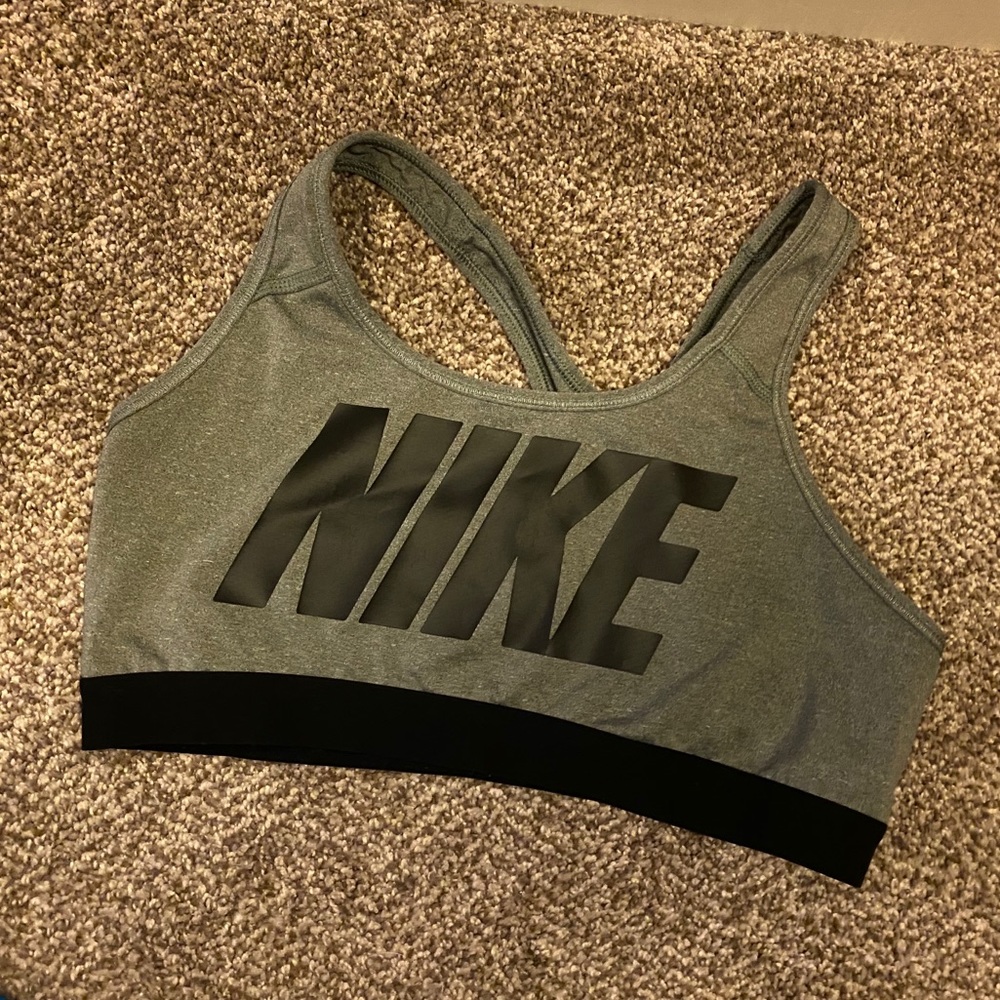 Nike Sports Bra (L)